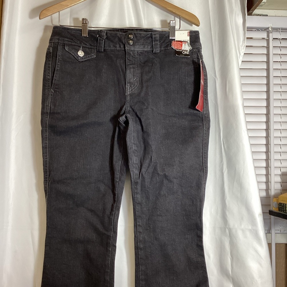 movin on black size 6 medium jeans slight flare bottom new with tags